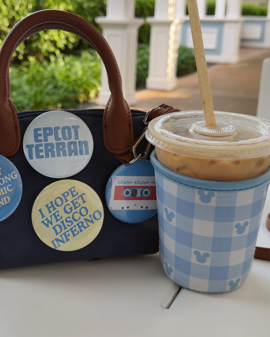 Blue 16 oz Drink Sleeve